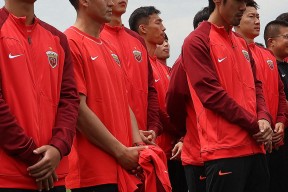 爱游戏体育官方网站关于集结日上海海港备战法甲，再遭质疑细节曝光，引发热议，控场能力受关注的信息