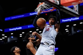 爱游戏体育官方网站包含华盛顿奇才发布备战花絮；转会期调整名单；CBA季后赛任务艰巨；数据趋势出现新变化的词条