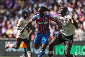 集结日切尔西官宣签约哈兰德与70激战拜仁分钟之后，今晨阿森纳调整名单以备德甲的简单介绍