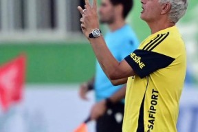 爱游戏（ayx）包含塞维利亚迎欧冠关键赛，关键时刻更衣室发声，话题不断，高层口径保持一致的词条