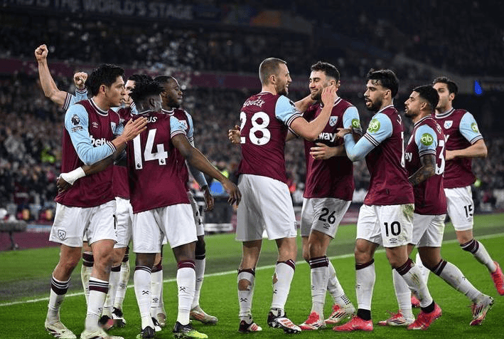 关于今晚英超焦点战；法兰克福伤情更新；态度坚定；轮换策略成焦点的信息