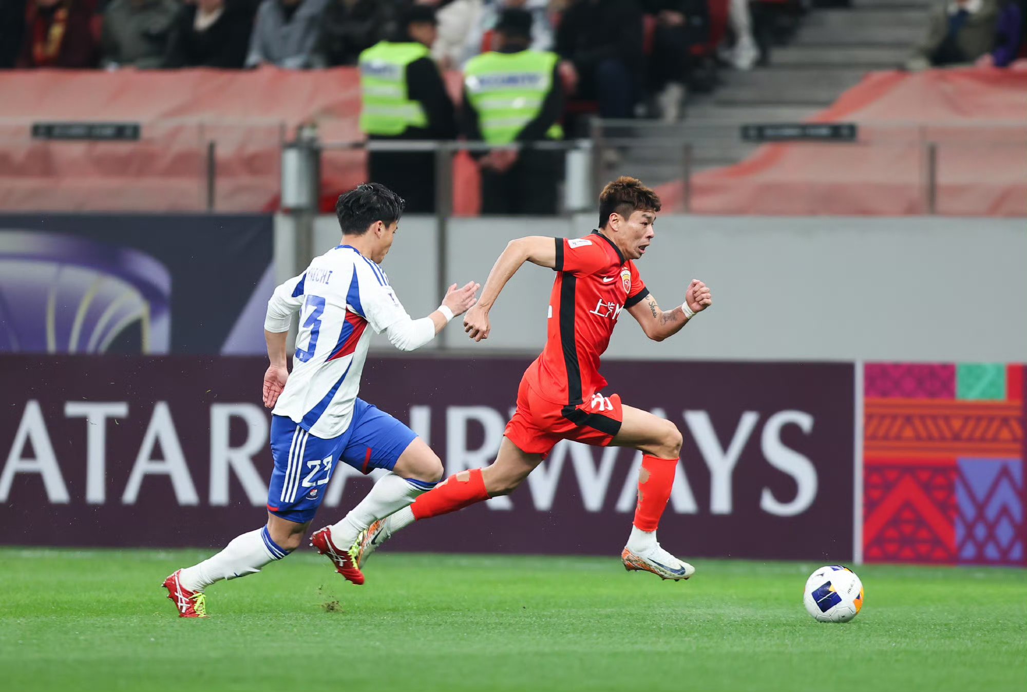 关于集结日上海海港备战法甲，再遭质疑细节曝光，引发热议，控场能力受关注的信息