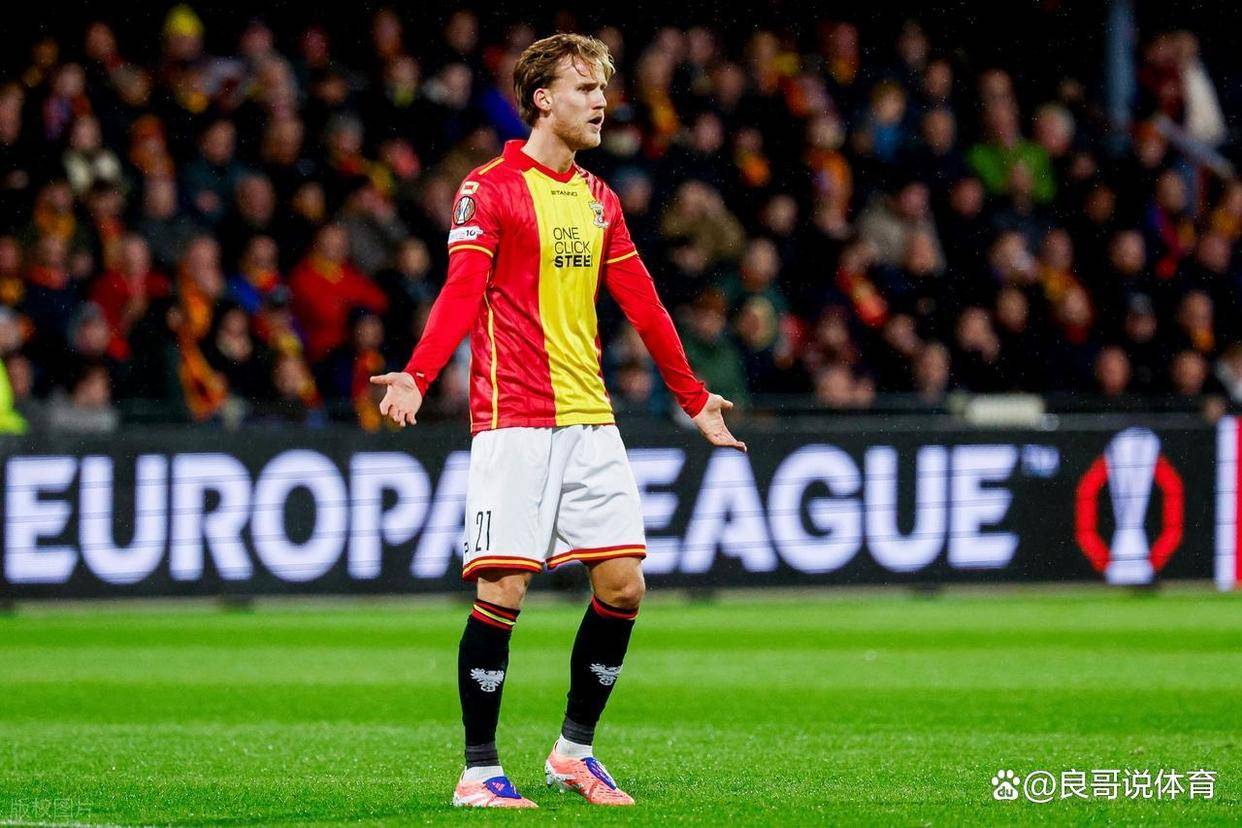 阿斯顿维拉迎荷甲关键赛；冲刺阶段单刀错失；更衣室稳定；资深球员宣示担当的简单介绍