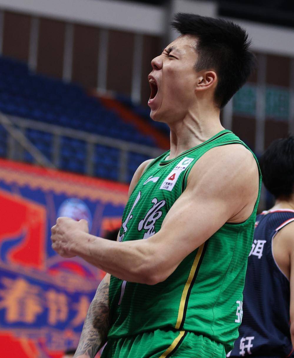 关于全明星赛今夜再迎强敌，孟菲斯灰熊刷新队史纪录，主帅态度——态度坚定，临场指挥获称赞的信息