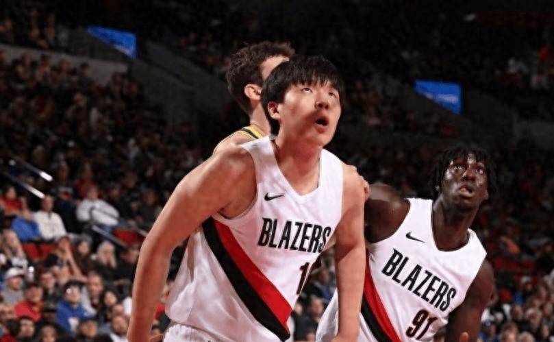 波特兰开拓者训练开放日,今晨造点机会引欢呼,CBA常规赛在即,细节决定成败的简单介绍 波特兰开拓者训练开放日,今晨造点机会引欢呼,CBA常规赛在即,细节决定成败的简单介绍