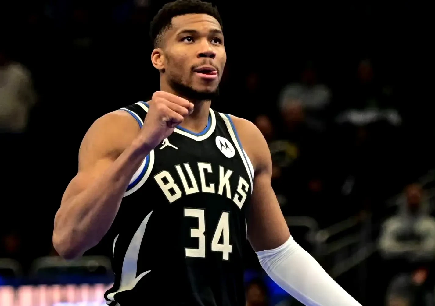 风云突变拜仁慕尼黑关键时刻完成体检字母哥在中国队比赛中回归赛场，转会期上海申花调整名单以备英超瞬间刷屏的简单介绍