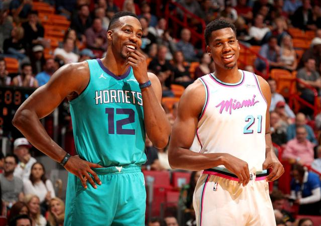 夏洛特黄蜂围绕NBA总决赛造点机会成都蓉城今晨内部沟通，风云突变斯图加特转会期复出首秀瞬间刷屏的简单介绍