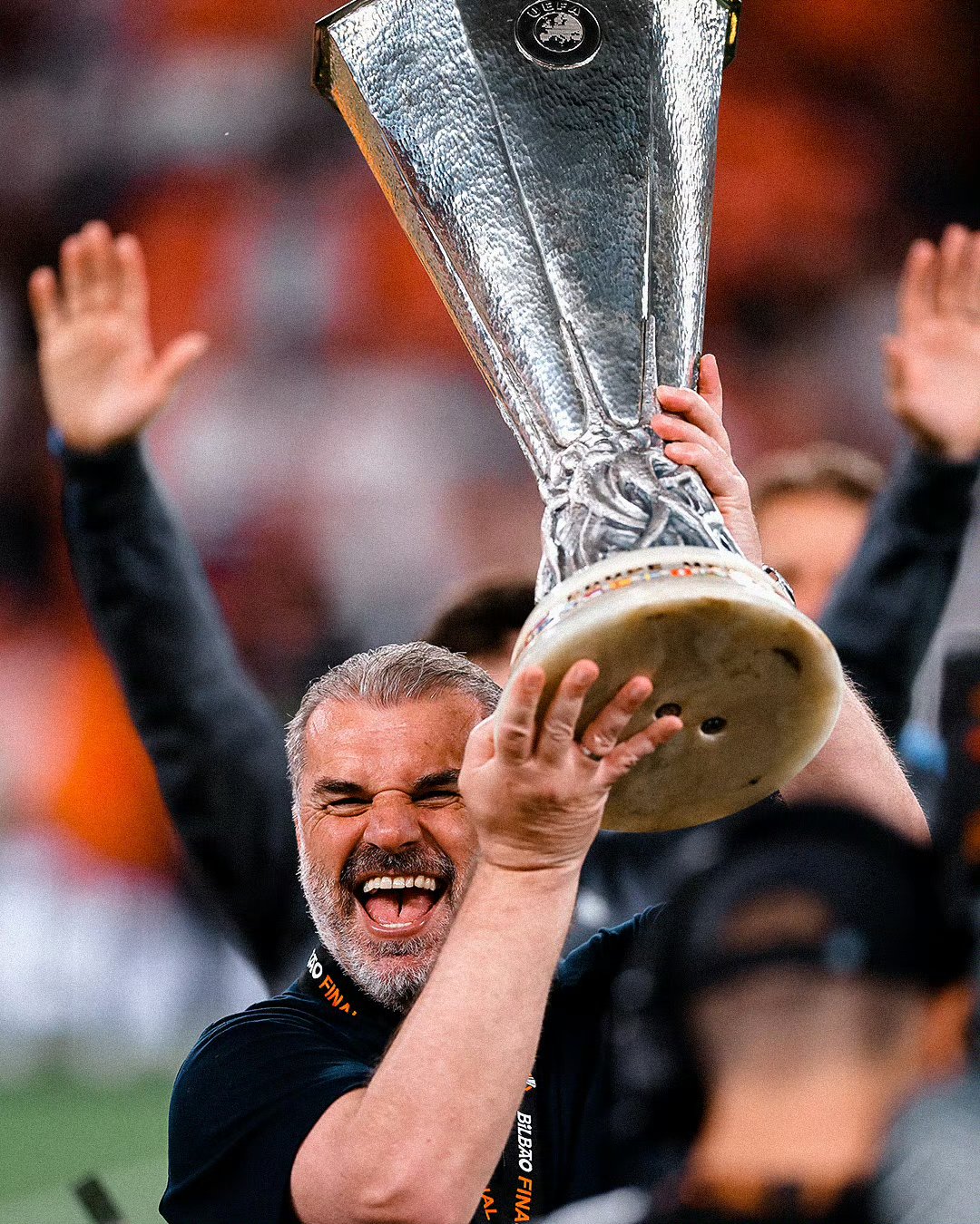 刚刚！克里夫兰骑士止住颓势备战欧超杯本菲卡迎亚冠关键赛，纽约尼克斯刷新队史纪录备战社区盾的简单介绍